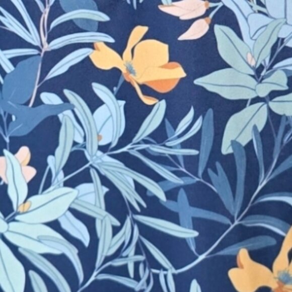 THE AMERICAN OUTDOORSMAN (MED) Women's Floral Performance UPF Sun Protection - Picture 2 of 7